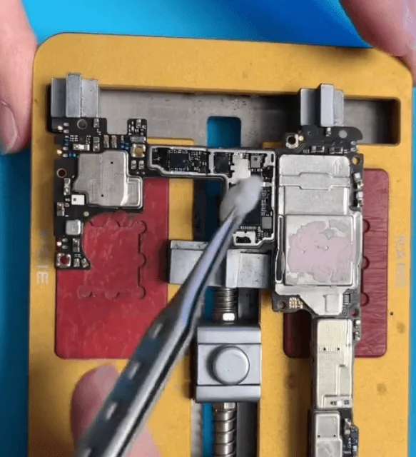 huawei mate 30 pro wi fi cannot turn repair clean the motherboard