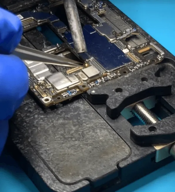 huawei mate 40 pro no display caused drop damage screw pillar is missing