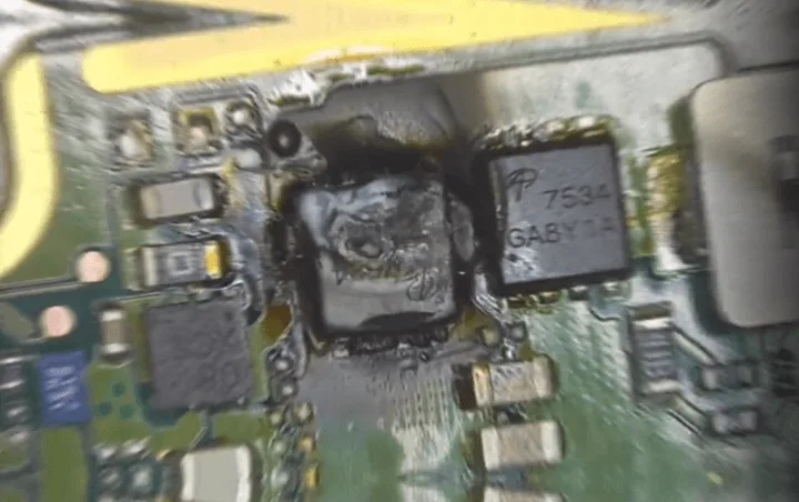 huawei matebook pro stops working during normal use burnt and carbonized