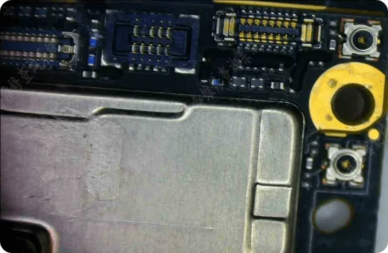 réparation des dommages causés par l'eau sur le huawei p40 pro huawei p40 pro water damage repair 2