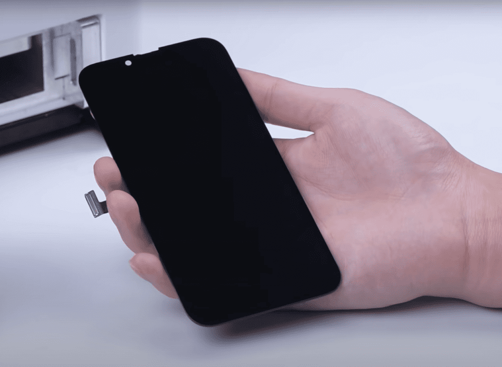 remplacement de la vitre avant de l'iphone 13 pro Réparation de l'écran en verre de l'iPhone 13 Pro