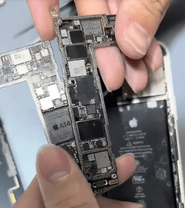 iphone 12 flash wi fi baseband repair resolving complex motherboard 2