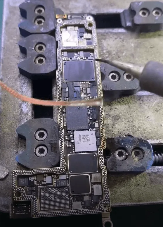 iphone 12 pro boot failure drop data recovery logic board repair guide 19