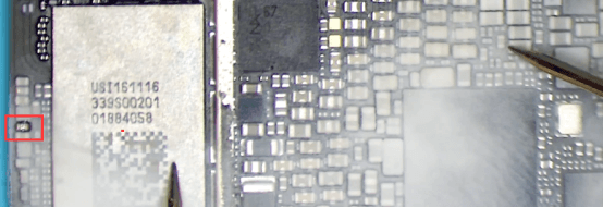 dégâts des eaux sur iPhone 7 plus et ne s'allume pas