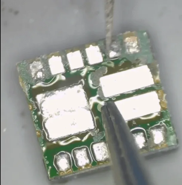 iphone x flüssigkeitsschaden reparaturprozess teilen iphone x ohrhörer