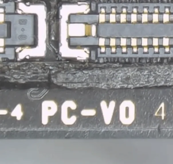 iphone x flüssigkeitsschaden reparaturprozess teilen iPhone X Vibrator Problem