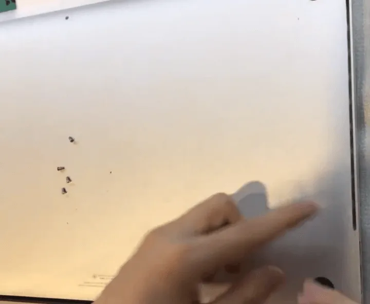 macbook a1707 ne s'affiche pas problème réparation macbook a1707 does not display issue repair then assmble the parts and