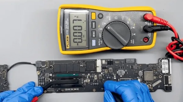 macbook air a1466 not charging issue repair macbook air a1466 not charging issue repair 3v to ov voltage