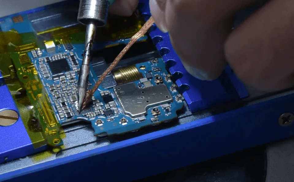 samsung a53 won turn repair remove the tin with solder wick