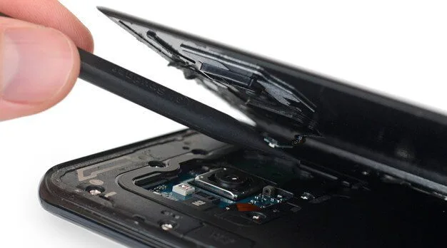 Samsung Galaxy S8 Plus no puede arrancar entonces con el símbolo de temperatura anormal