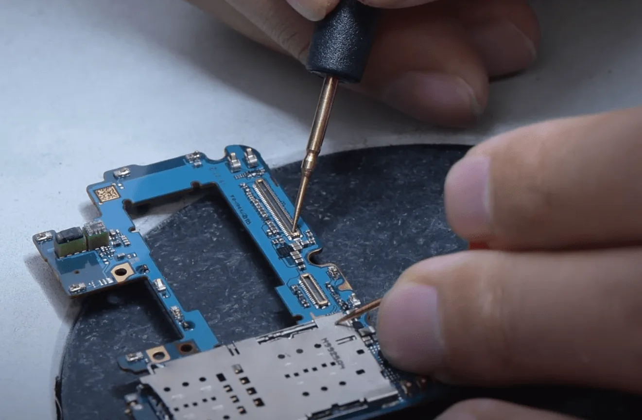 samsung s10 camera not working issue repair measure the diode value on
