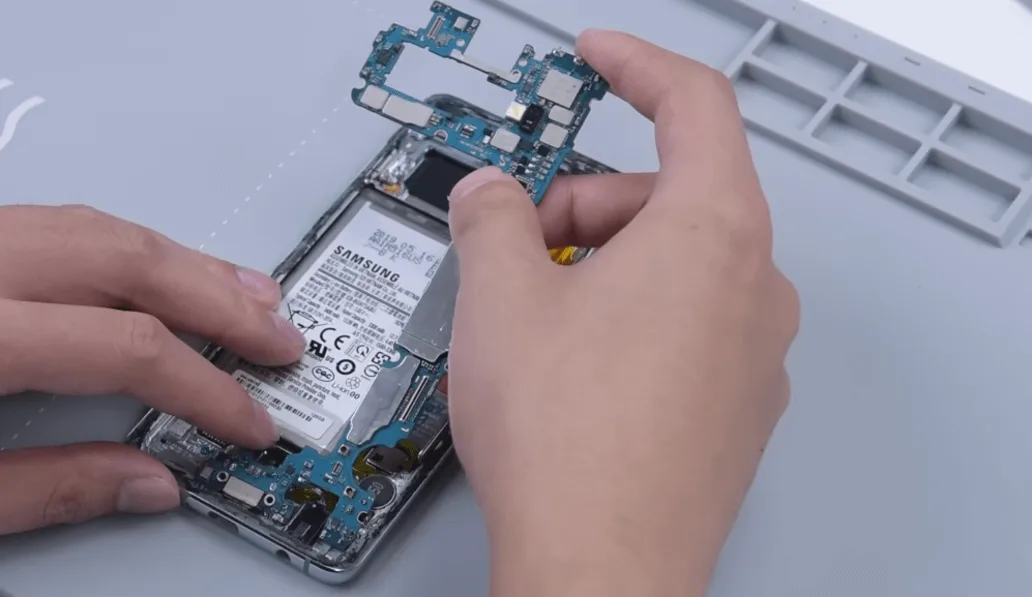 samsung s10 data recovery cracked board assemble the phone