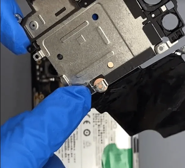 use vivo t1 rain won turn take off the baffle we can see there do have