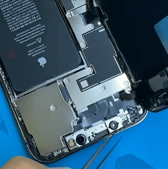 Cómo quitar la pantalla del iPhone 12 Pro Max