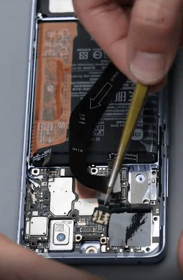 xiaomi mi 12 cracked halves repair guide swap the chips to housing