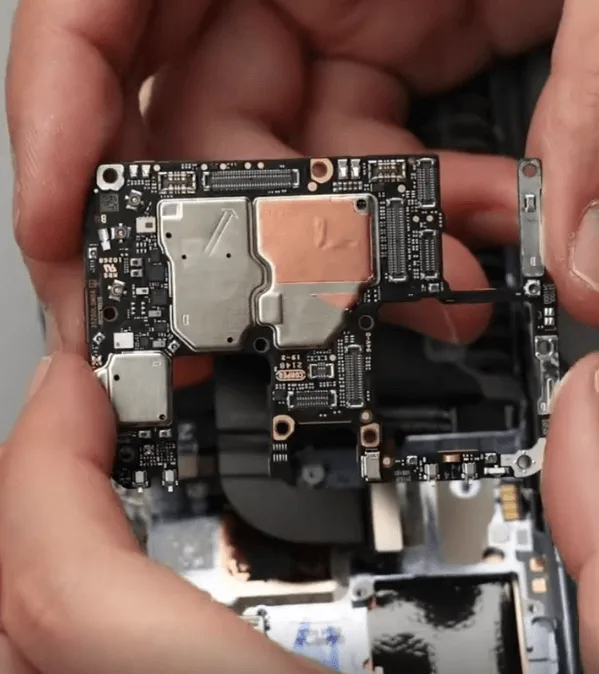 xiaomi mi 12 cracked halves repair guide the motherboard looks good from
