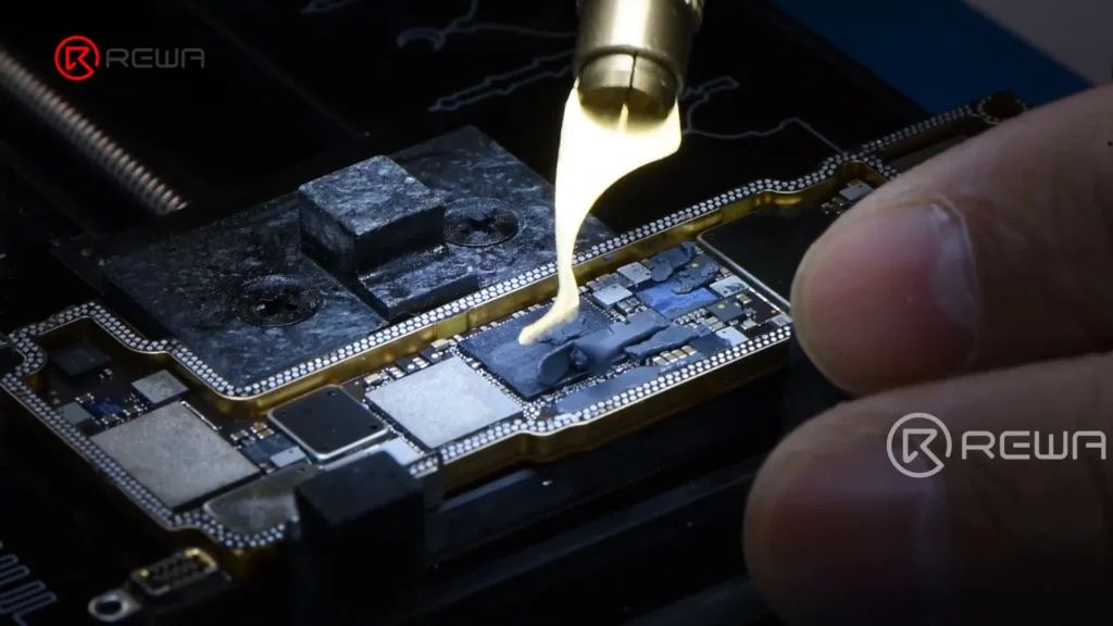clear motherboard 1.webp 1