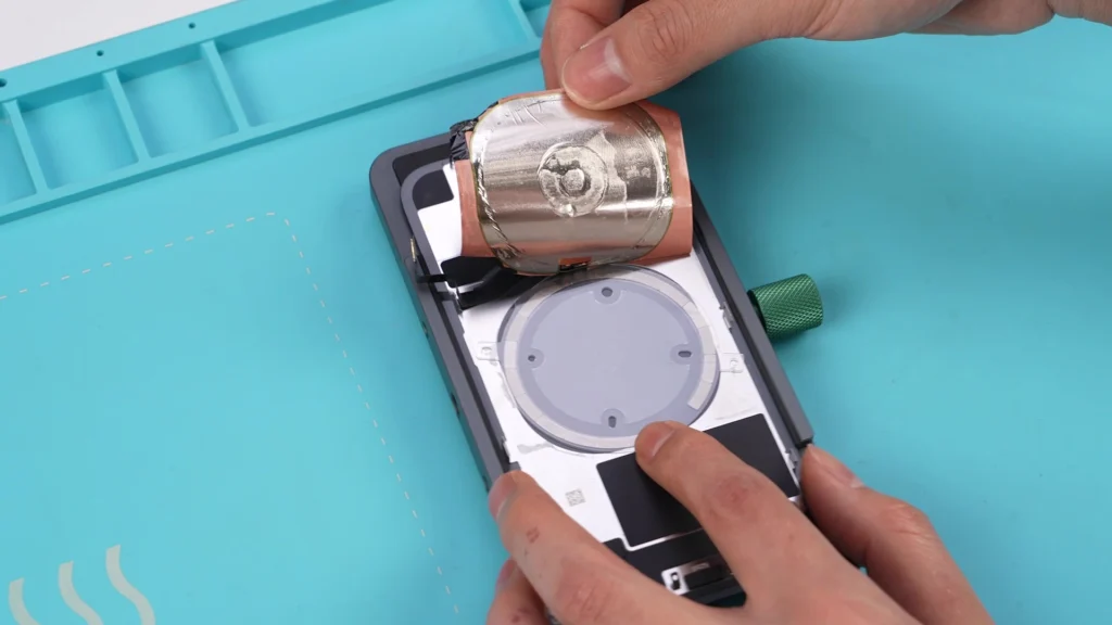 alinear moneda en iphone 16e 1