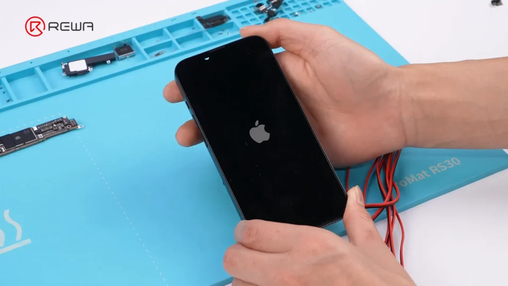 iphone 16e screen compatible with iphone 14