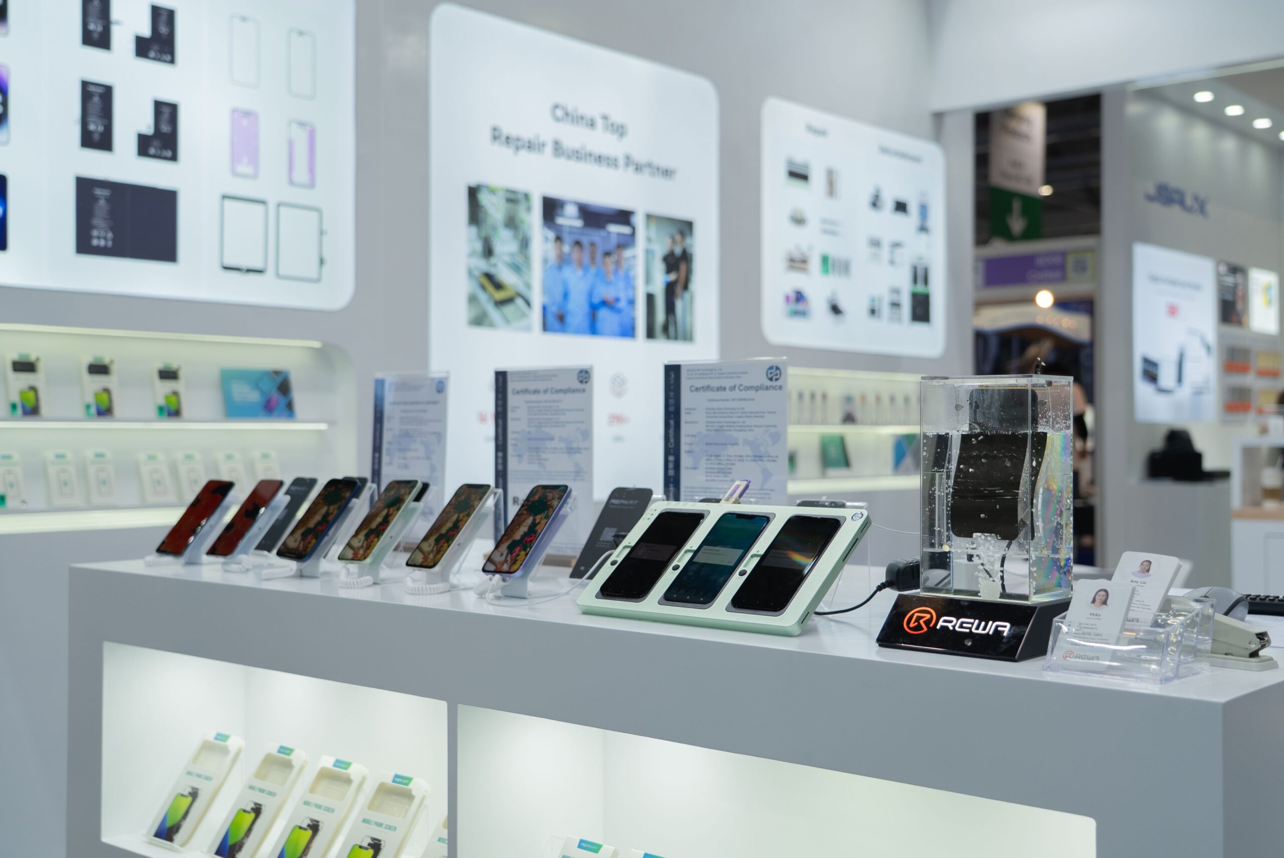 présentation des produits rewa au salon global sources mobile electronics show
