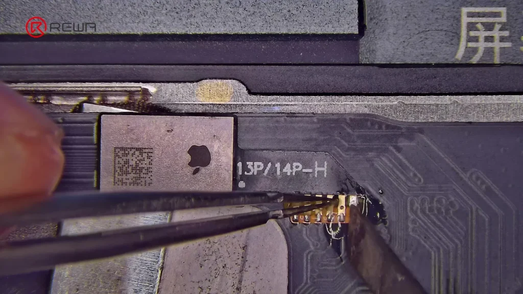 first aftermarket screen that passes ios 18 repair assistant without ic 8
