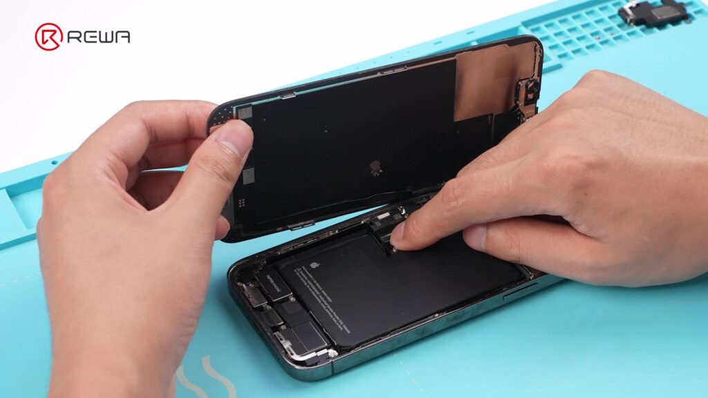 supporto iphone 13 pro max con supporto