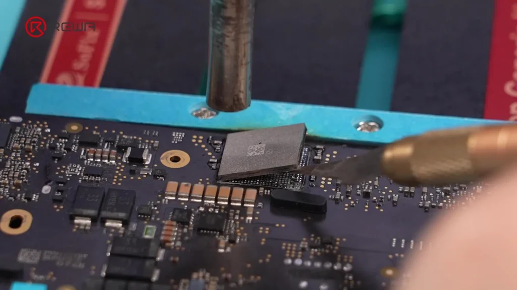 Il wifi del macbook non si accende? Guida professionale alla sostituzione del chip wi-fi sui macbook serie m rimuovere il chip mac