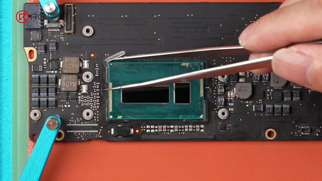 enlever la colle environnante