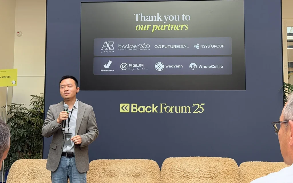 rewa presenta le soluzioni per la sostituzione degli schermi aftermarket al 4° back forum Il ceo di rewa al back forum