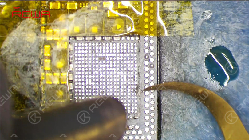 mastering desoldering & soldering of iphone x pmu 77bfd3bd 4348 4383 905b 541957858de8 H023 Desoldering Sol 00 03 42 20210917 185734